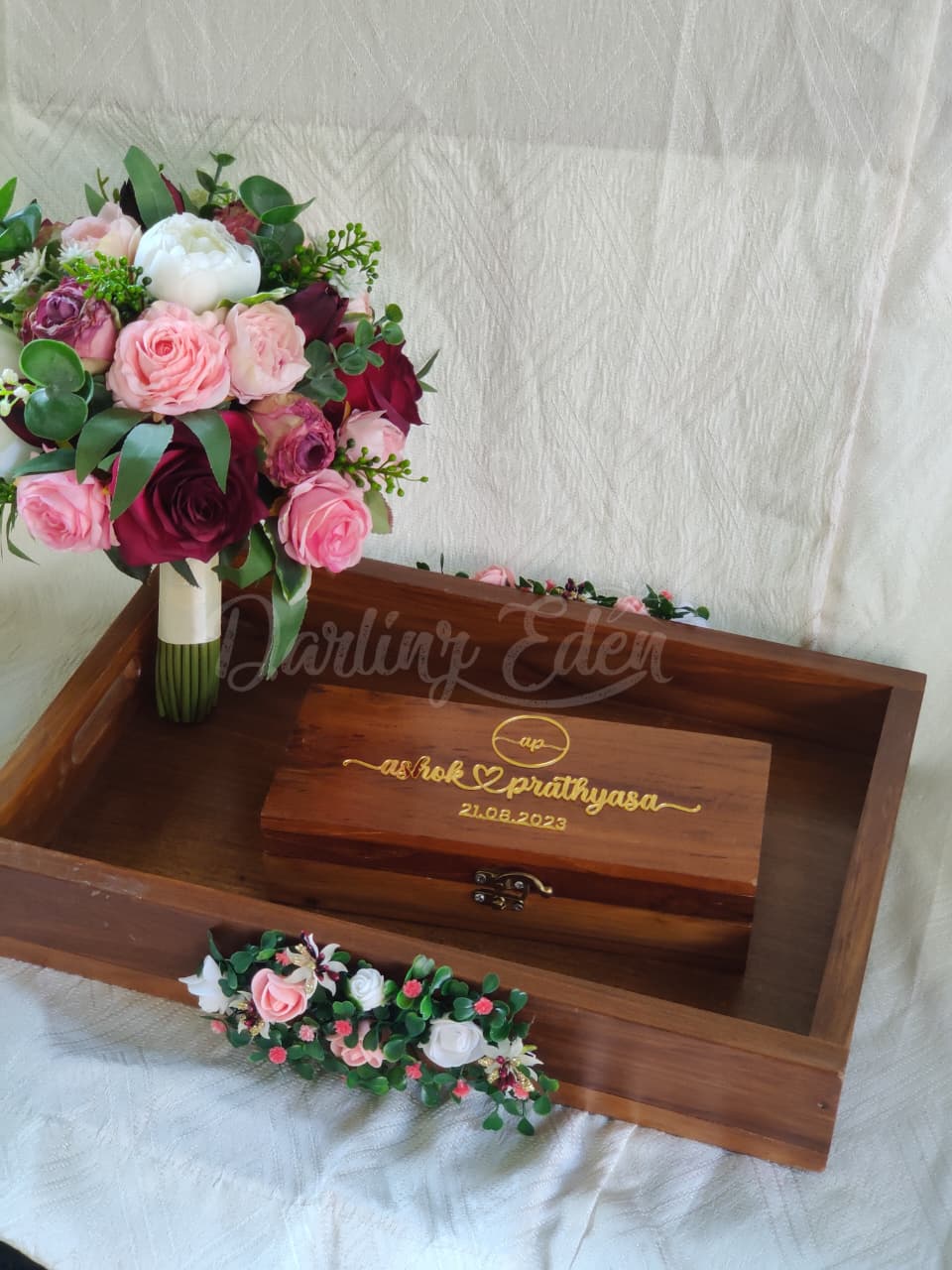 Mantrakodi tray with multipurpose box