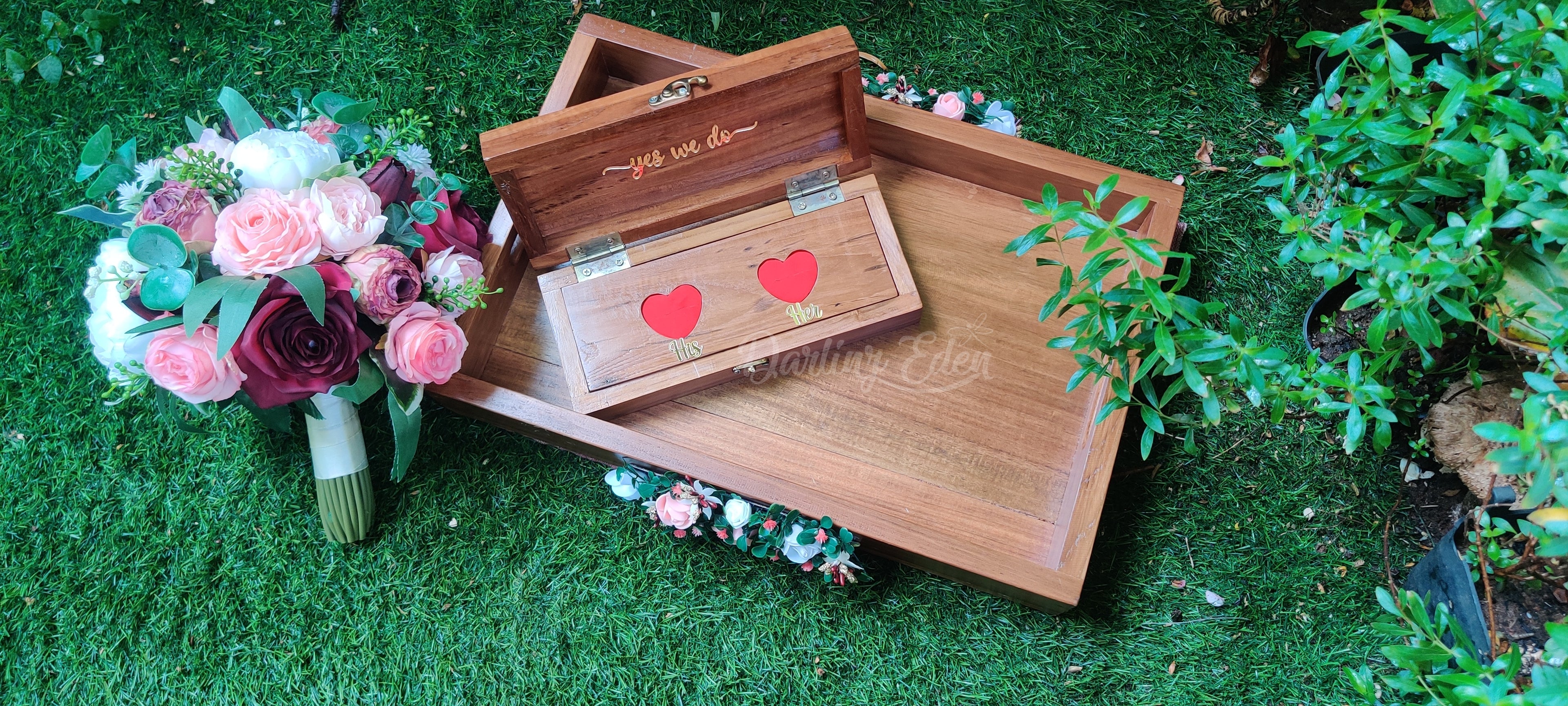 Teakwood Mantrakodi tray with multipurpose box